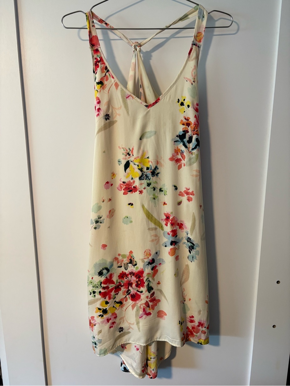 Floral V-Neck Sleeveless High Low Summer Dress in Cream with Multicolor Blooms - Picture 2 of 3